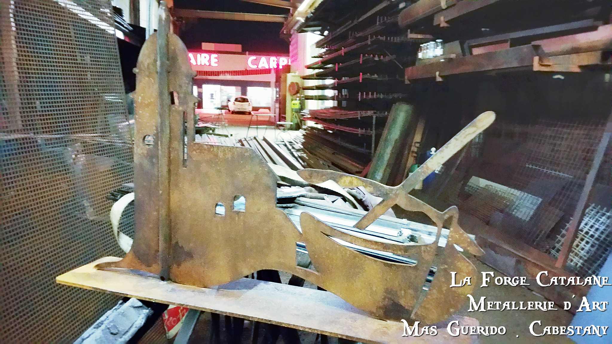 decoupe laser support lampe forge catalane.jpg